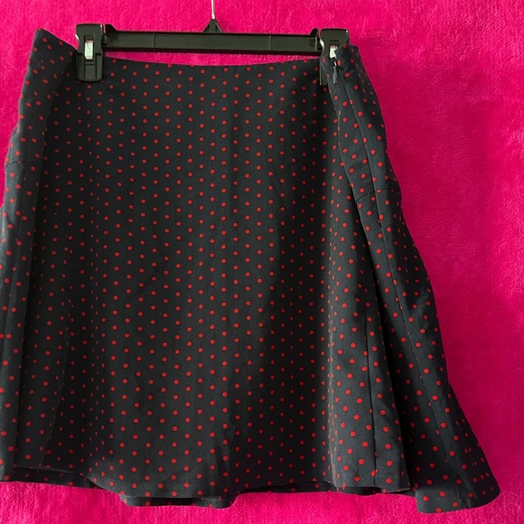 🏷️ NWT -The Limited navy blue red polka dot mini skirt - Picture 2 of 5